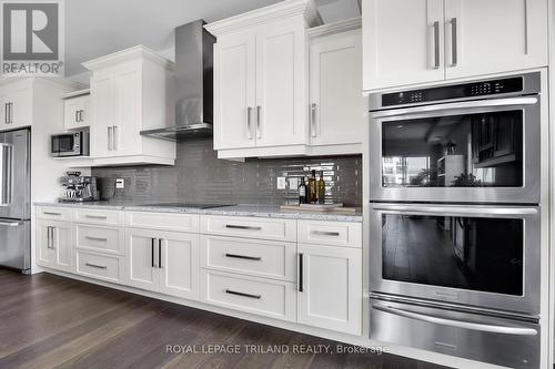 #2406 -330 Ridout Street North St N, London, ON - Indoor Photo Showing Kitchen With Upgraded Kitchen