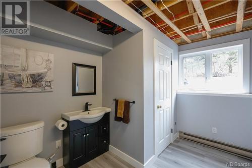 21 Jacks Road, Saint John, NB - Indoor Photo Showing Bathroom