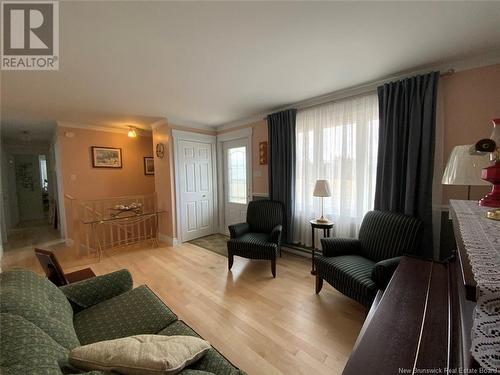 56 Des Érables Avenue, Clair, NB - Indoor Photo Showing Living Room