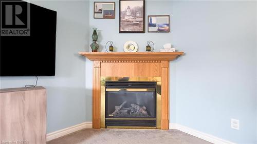 731 Reynolds Drive, Kincardine, ON - Indoor With Fireplace