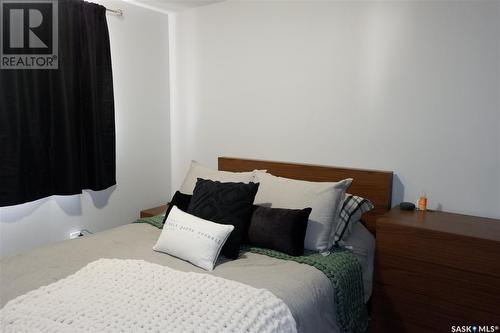 708 Leeville Drive, Assiniboia, SK - Indoor Photo Showing Bedroom
