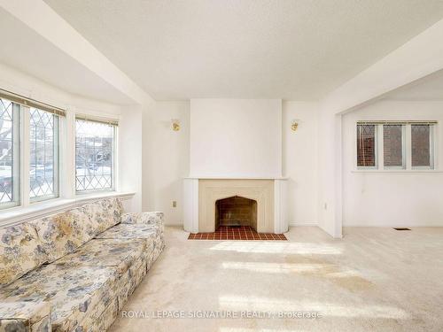 130 Parkhurst Blvd, Toronto, ON - Indoor Photo Showing Living Room With Fireplace