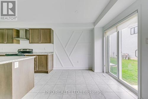 167 Thompson Rd, Haldimand, ON - Indoor Photo Showing Kitchen