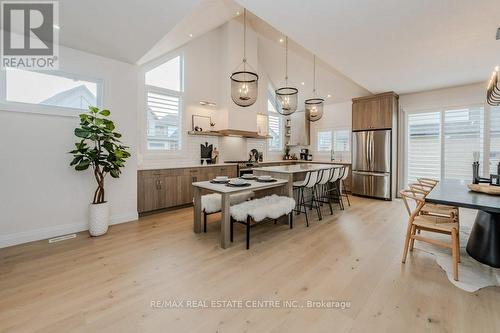 #19 -976 Stonecliffe Walk, Kitchener, ON - Indoor Photo Showing Dining Room