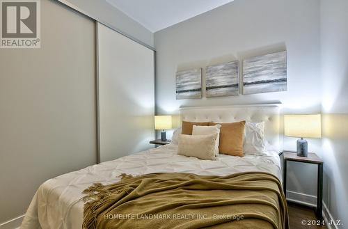 #613 -156 Portland St, Toronto, ON - Indoor Photo Showing Other Room