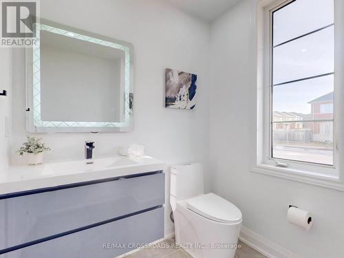 2 Deepwood Crescent, East Gwillimbury, ON - Indoor Photo Showing Bathroom
