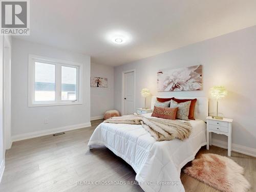 2 Deepwood Cres, East Gwillimbury, ON - Indoor Photo Showing Bedroom