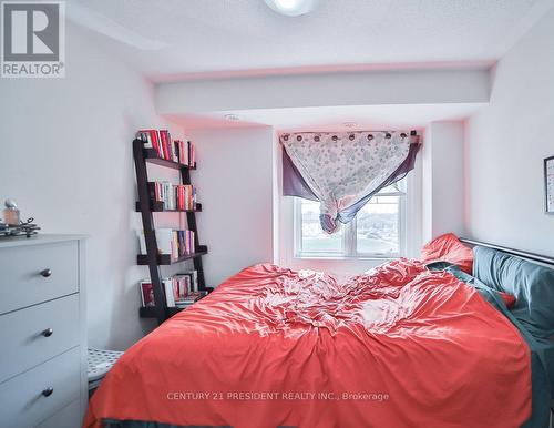 172 Davenfield Circ, Brampton, ON - Indoor Photo Showing Bedroom