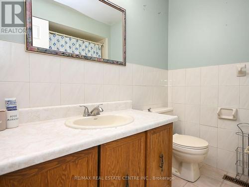 4326 Waterford Crescent, Mississauga, ON - Indoor Photo Showing Bathroom