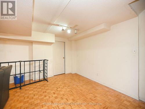 4326 Waterford Crescent, Mississauga, ON - Indoor Photo Showing Other Room