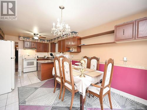 4326 Waterford Crescent, Mississauga, ON - Indoor Photo Showing Dining Room