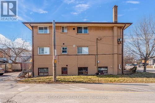 105 Mary Street E, Whitby, ON - Outdoor