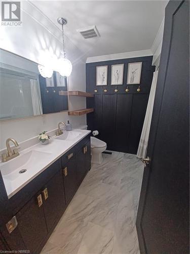 311 Fifth Street, Mattawa, ON - Indoor Photo Showing Bathroom