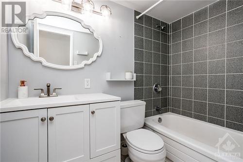 158A Mcarthur Avenue Unit#Ph1, Ottawa, ON - Indoor Photo Showing Bathroom