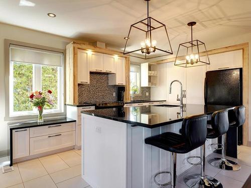 Kitchen - 232 Rue De La Renaissance, Blainville, QC - Indoor Photo Showing Kitchen With Upgraded Kitchen