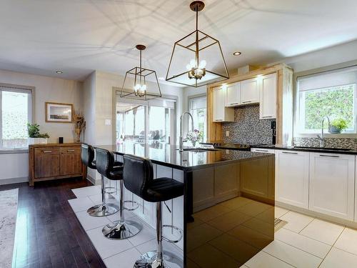 Kitchen - 232 Rue De La Renaissance, Blainville, QC - Indoor Photo Showing Kitchen With Upgraded Kitchen