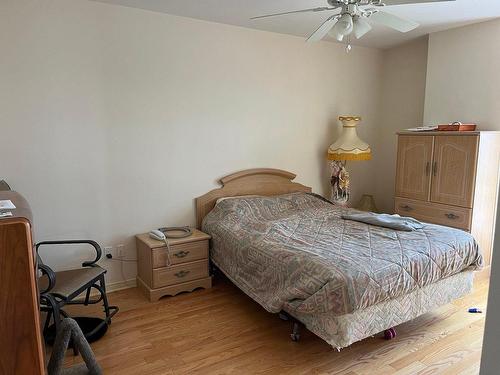 Chambre Ã  coucher principale - 702-7705 Rue Du Mans, Montréal (Saint-Léonard), QC - Indoor Photo Showing Bedroom