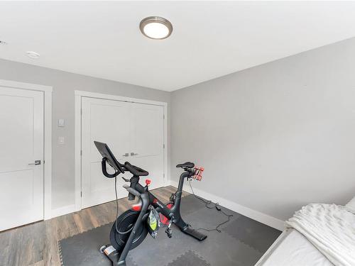 1040 Jenkins Ave, Langford, BC - Indoor Photo Showing Gym Room
