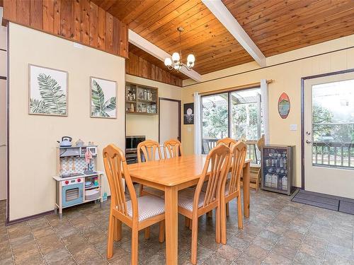 2958 Gladeson Lane, Colwood, BC - Indoor Photo Showing Dining Room