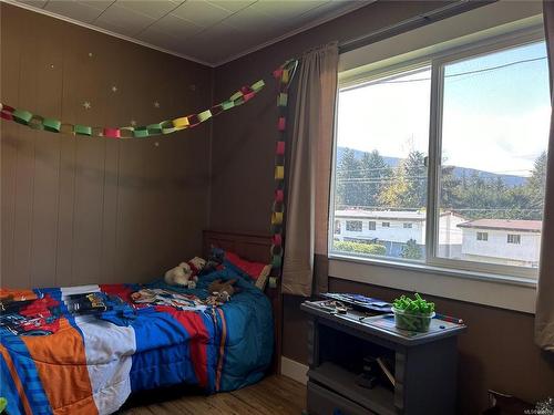 93 Johel Rd, Lake Cowichan, BC - Indoor Photo Showing Bedroom