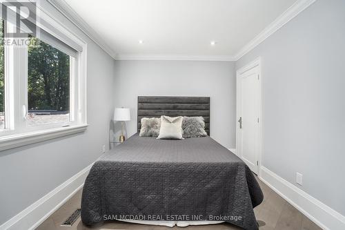 775 Wylan Crt, Mississauga, ON - Indoor Photo Showing Bedroom
