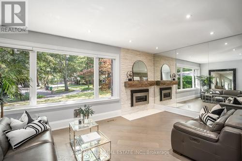 775 Wylan Court, Mississauga, ON - Indoor Photo Showing Living Room With Fireplace