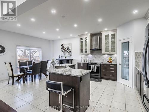 116 Freure Dr, Cambridge, ON - Indoor Photo Showing Kitchen With Upgraded Kitchen