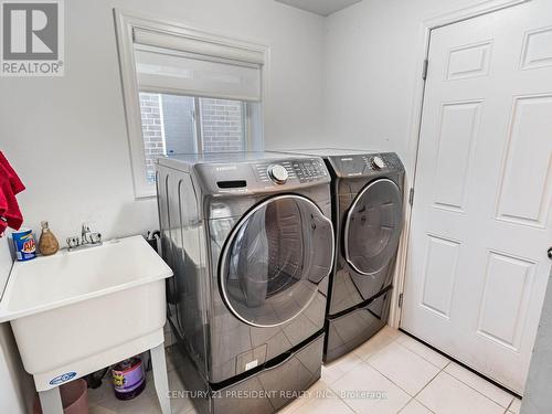 116 Freure Drive, Cambridge, ON - Indoor Photo Showing Laundry Room
