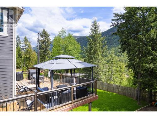 4817 Goat River North Road, Creston, BC - Outdoor With Deck Patio Veranda