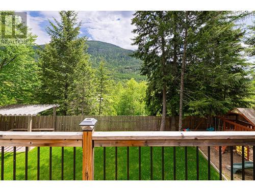 4817 Goat River North Road, Creston, BC - Outdoor With Backyard