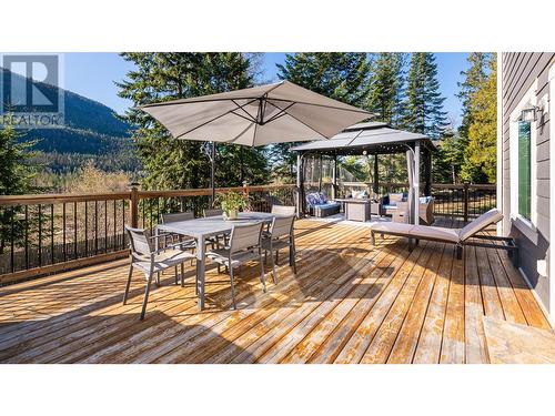 4817 Goat River North Road, Creston, BC - Outdoor With Deck Patio Veranda