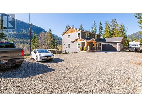 4817 Goat River North Road, Creston, BC - Outdoor