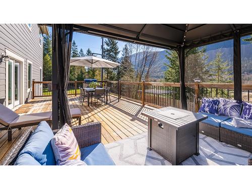 4817 Goat River North Road, Creston, BC - Outdoor With Deck Patio Veranda With Exterior
