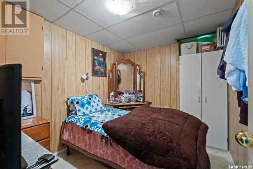 262 28Th Street W, Prince Albert, SK - Indoor Photo Showing Bedroom