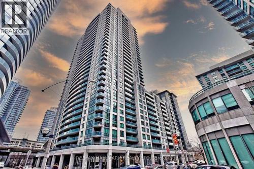 3501 - 19 Grand Trunk Crescent, Toronto, ON - Outdoor With Facade