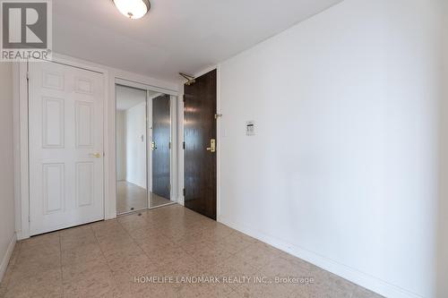 #2905 -18 Spring Garden Ave, Toronto, ON - Indoor Photo Showing Other Room