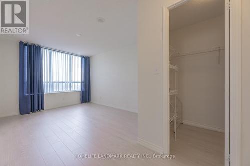 #2905 -18 Spring Garden Ave, Toronto, ON - Indoor Photo Showing Other Room