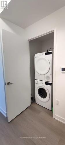 #322 -859 The Queensway, Toronto, ON - Indoor Photo Showing Laundry Room