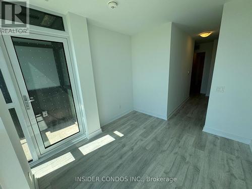 #124 -251 Manitoba St, Toronto, ON - Indoor Photo Showing Other Room