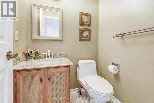 1169 Beechgrove Cres, Oakville, ON - Indoor Photo Showing Bathroom