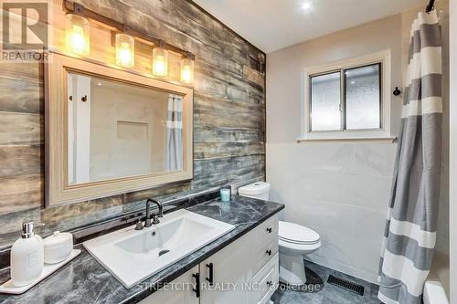 9 Watson Crescent, Brampton, ON - Indoor Photo Showing Bathroom