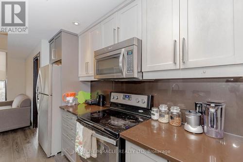 #C322 -330 Phillip St, Waterloo, ON - Indoor Photo Showing Kitchen
