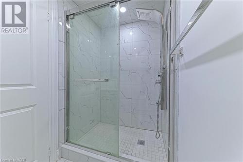137 Bower Street, Acton, ON - Indoor Photo Showing Bathroom