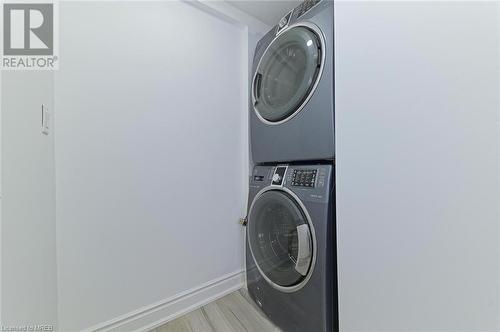 137 Bower Street, Acton, ON - Indoor Photo Showing Laundry Room