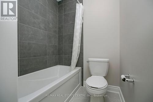 14 Ixworth Circ, Brampton, ON - Indoor Photo Showing Bathroom