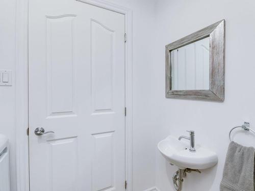 Powder room - 39 Rue Des Poiriers, Cantley, QC - Indoor Photo Showing Bathroom