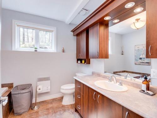 Dwelling - 39 Rue Des Poiriers, Cantley, QC - Indoor Photo Showing Bathroom