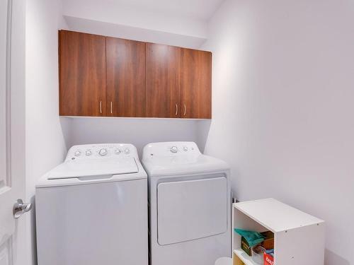 Logement - 39 Rue Des Poiriers, Cantley, QC - Indoor Photo Showing Laundry Room