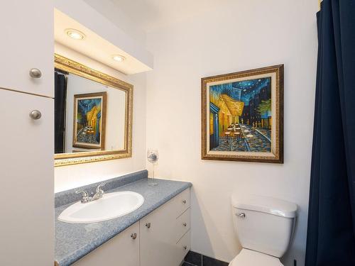 Bathroom - 23 Rue De Saratoga, Kirkland, QC - Indoor Photo Showing Bathroom