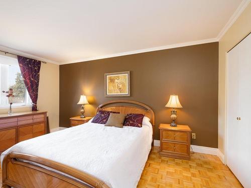 Chambre Ã  coucher principale - 23 Rue De Saratoga, Kirkland, QC - Indoor Photo Showing Bedroom